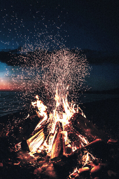 Ferragosto. In Puglia, invece, si celebra la "Notte della Taranta", una grande festa musicale che richiama migliaia di visitatori ogni anno