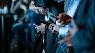 Comprendre les effets des réseaux sociaux sur notre psychologie