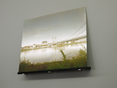 Elger Esser, Cosne-Cours-sur-Loire, Frankreich 2014, Mixed media silver plat - directprint, copper plate, silver-coated, baseboard, makassar ebony, 70,5 x 88 x 12 cm, Unique copy, Courtesty: Galerie Thaddaeus Ropac Paris/Salzburg © Elger Esser