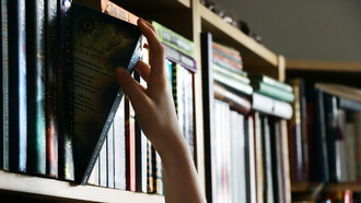 Marcela Paz, cuentista y novelista, se convirtió en un clásico de la literatura infantil de Chile con la serie de Papelucho