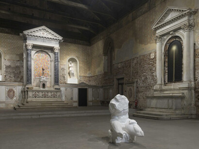 Torso Belvedere, 2017, Nitro enamel on plaster sculpture, Smalto al nitro su scultura in gesso, 126 x 72 x 90 cm, 49.6 x 28.3 x 35.4 in and (right) Kiere, 2017, Mixed media on canvas and wood frame, Tecnica mista su tela e cornice in legno, 258 x 108 x 7 cm, 101.5 x 42.5 x 2.7 in