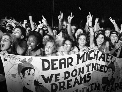 Fans del 'Rey del Pop', Michael Jackson, durante el concierto del 26 de septiembre de 1993 (Fotografía de Nancho González Oramas)
