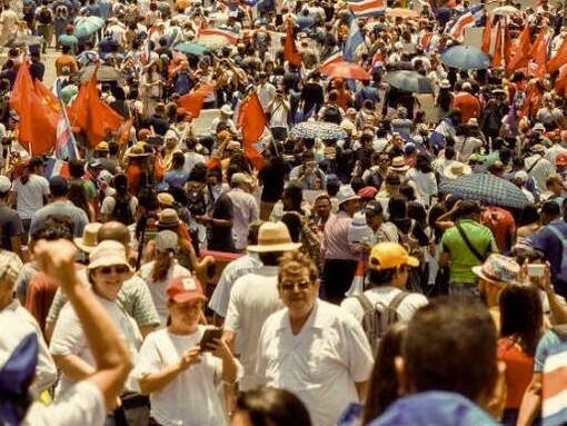 Manifestación a favor de la llegada de migrantes en Costa Rica