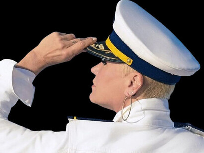 Xuxa Meneghel, cantora brasileira e artista, tem seu próprio navio para shows