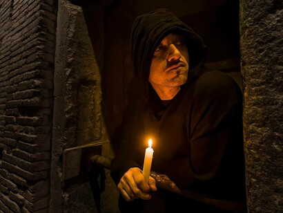 Il munaciello napoletano nascosto nelle case soprattutto antiche o nei conventi