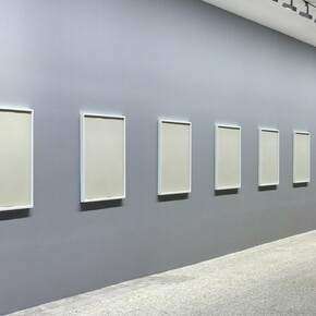 Walter De Maria, Exhibition view. Courtesy of Gagosian Gallery