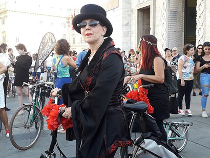 Milano Fancy Women Bike Ride