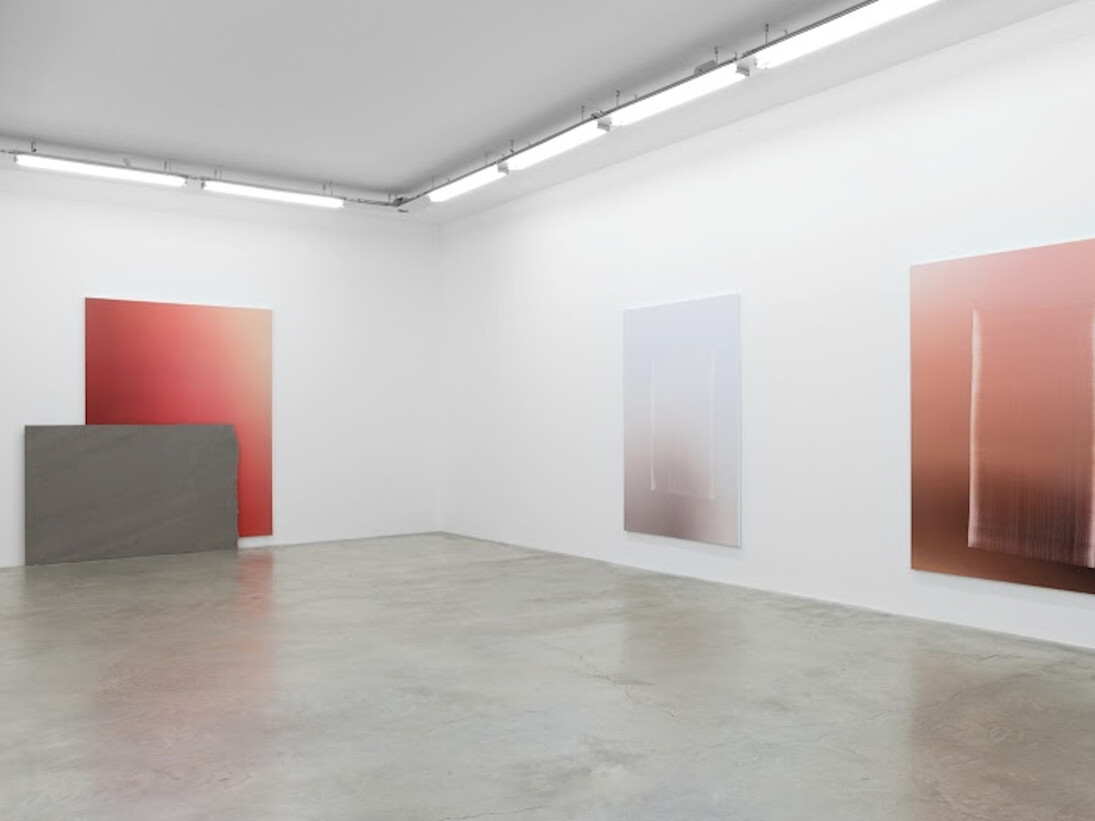 (GEP_Vermeersch1), Vue de l’exposition Pieter Vermeersch à la Galerie Perrotin, Paris, 7 janvier – 18 février 2017 / View of the exhibition Pieter Vermeersch at Galerie Perrotin, Paris, January 7 – February 18, 2017. Photo : Claire Dorn. Courtesy of the Artist & Galerie Perrotin