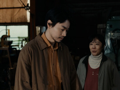 Il cast giovane e volutamente anonimo contribuisce a rafforzare l’idea di un’umanità senza volto, specchio dell’era digitale. Nella foto una scena tratta dal trailer di "Cloud", scritto e diretto da Kiyoshi Kurosawa