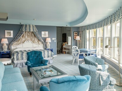 A beautifully designed Woodfill Suite, representing the hotel’s legacy of classic American grandeur