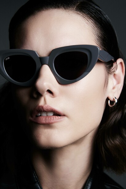 Modello Rozene, Collezione Jplus, Essequadro Eyewear