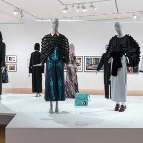 Contemporary Muslim Fashions. Courtesy of Museum für Angewandte Kunst
