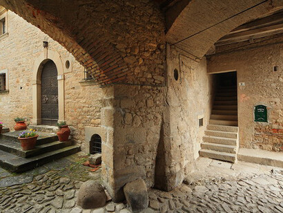 Il centro del borgo La Scola