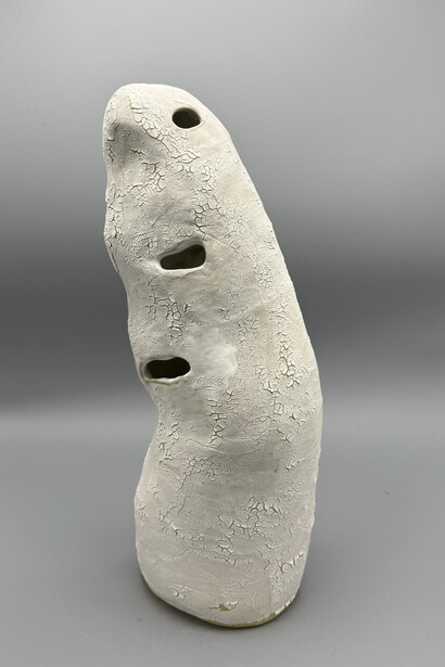 Nathou, Droit, 2025. Courtesy of Cole Pratt Gallery