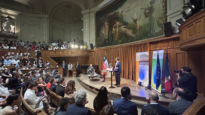 Gabriel Boric während seiner Rede am 20. Juli, 2023 im Hörsaal Richelieu an der Sorbonne, Paris