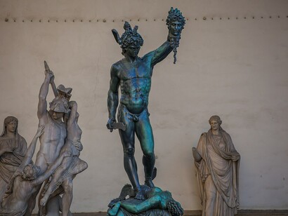 Vista del Perseo di Benevento Cellini, Loggia dei Lanzi, Firenze, Italia
