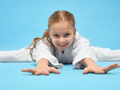 A dedicated athlete studying while managing a busy sports schedule reflects the discipline and time management skills necessary to excel in both academics and sports, often with the goal of securing a sports scholarship