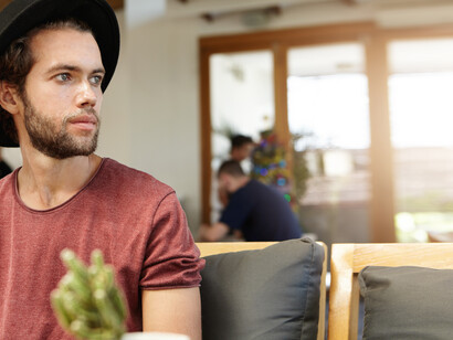 La salud mental de los hombres debe recibir la consideración y la asistencia que merece. La única forma de conseguirlo es cooperando y demostrando una dedicación inquebrantable