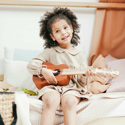 Nel corso di un programma di insegnamento, affiancare lo studio della grammatica alla musica risulta indubbiamente funzionale