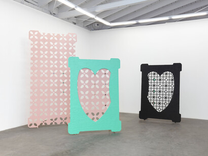 Edra Soto. The Myth of Closure, installation view. Courtesy of Luis De Jesus Los Angeles