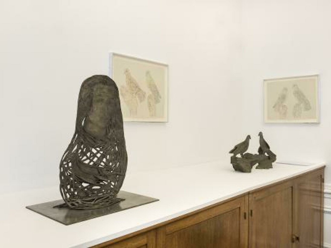 Kiki Smith, Exhibition view. Courtesy of Galerie Lelong