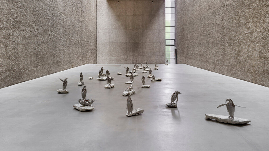 Jeppe Hein, You are never really allone, exhibition view. Courtesy of König Galerie