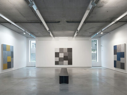 Peter Halley, Exhibition view. Courtesy of Gary Tatintsian Gallery