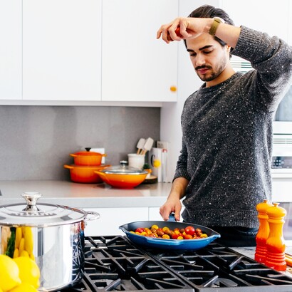 Quando ogni dettaglio è controllato al millimetro, si rischia di sacrificare la naturalezza e il calore del piatto