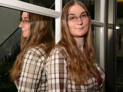 Christelle Dabos. Ce qu'elle acprofondément aimé explorer, à travers la Passe-miroir, c’est le jeu des apparences