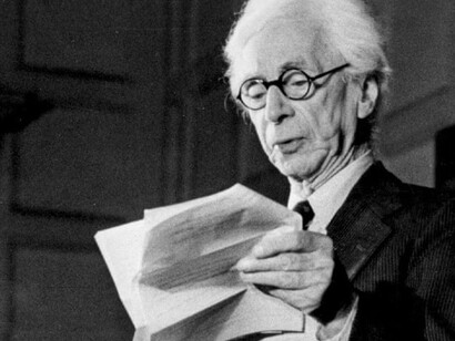 Bertrand Russell reading the Manifesto