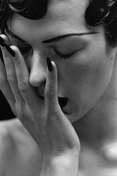 Milla Jovovich, Paris, France, 1998. © Peter Lindbergh. Courtesy Gagosian Gallery