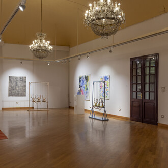 Louis Cane, Deconstructing and reinterpreting painting, exhibition view. Galleria d’Arte Maggiore