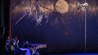 "La dernière saison", Cirque Plume © Yves Petit et Benoit Dochy 