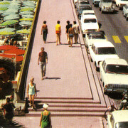 Patrick Tourneboeuf, série Blow up, diasec brillant, format moyen 90 x 120 cm, pièce unique avec la carte postale originale