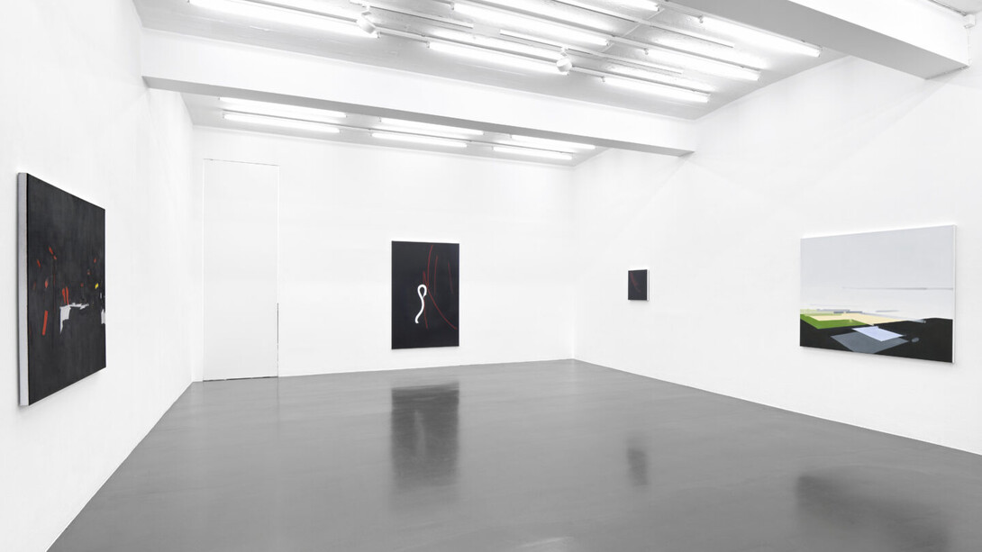 Michael van Ofen, Ergänzung und verbesserung II, exhibition view. Courtesy of Sies + Höke Galerie