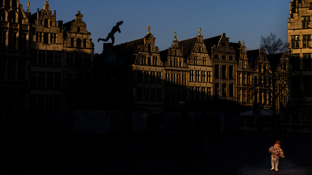 Bruno Cattani, Light. Courtesy of VisionQuesT 4rosso