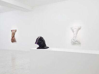 Benglis and the Baroque, Exhibiiton view. Courtesy of Thomas Brambilla Gallery