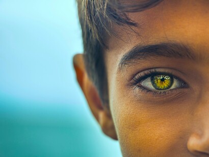 La mirada de un niño iraní (isla de Ormuz)