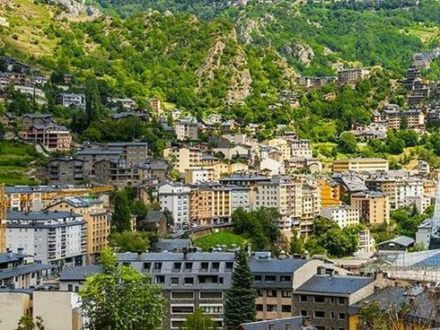 Andorra la Vella, la capitale più alta d’Europa, è un cuore pulsante tra shopping, cultura e innovazione, Andorra