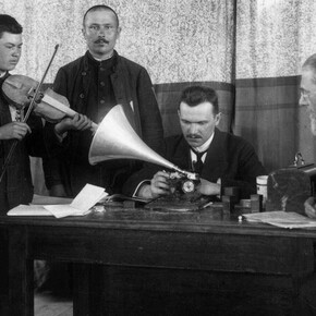 [sound] Listening to the World. Courtesy of Humboldt-Box