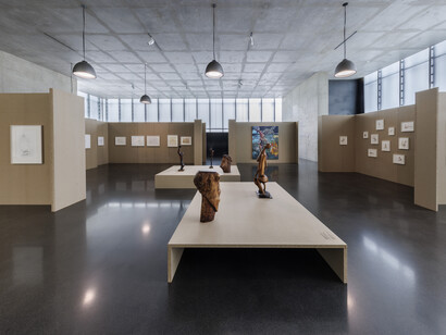 Michael Armitage, Maria Lassnig, Chelenge Van Rampelberg, ausstellungsansicht. Mit freundlicher genehmigung von Kunsthaus Bregenz