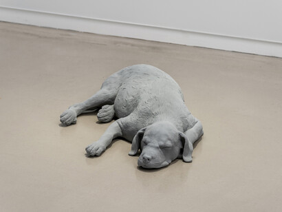 Hans Op de Beeck
Dog, 2019
polyester, coating
62 x 37 x 13 cm.
Courtesy of the Artist, Gallery Baton, Seoul and Galerie Ron Mandos, Amsterdam