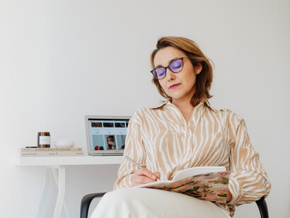 Many workers report they can focus better at home without office distractions. Office days allow collaboration and meetings, creating a balance