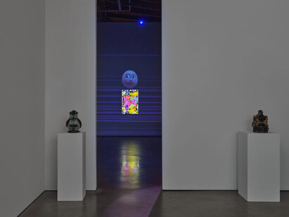 Neïl Beloufa, Call and response, exhibition view. Courtesy of François Ghebaly Gallery