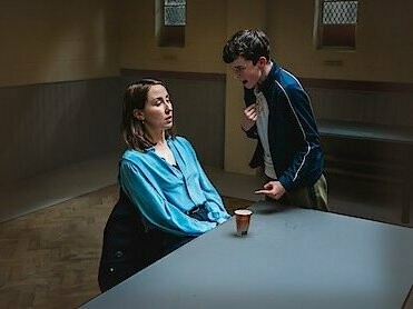 Cena da série Adolescência. A série não é inspirada em uma história real. No entanto, relatos de violência juvenil decorridos a partir de situações experimentadas em redes sociais estimularam o criador, Stephen Graham, a refletir sobre em que tipo de sociedade estamos vivendo



