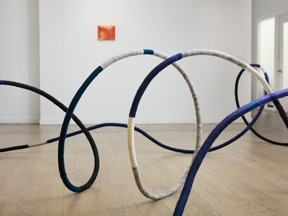 Manuela García, She is sitting on her own shadow, exhibition view. Courtesy of Patron 