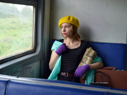 Atriz interpreta uma personagem em fuga durante o período stalinista em artistas sofreram com a dura censura e limitações