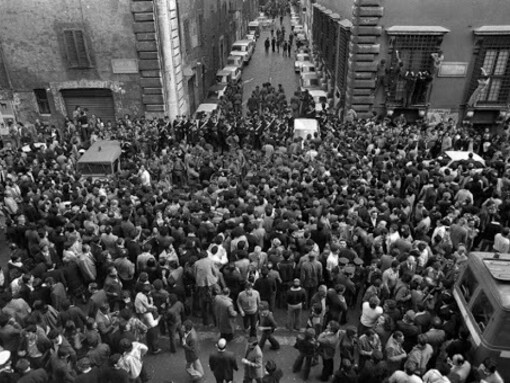 Il ritrovamento del corpo di Aldo Moro in via Caetani