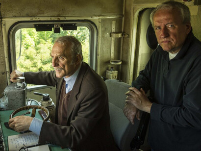 A convivência entre o maquinista Iliá e um jovem aprendiz molda uma narrativa sobre medos e fatalidades que nos perseguem na vida