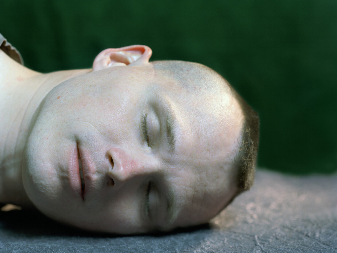 Suzanne Opton, Soldier: Pry - 210 Days in Afghanistan, 2004, Archival pigment print, 41 x 52 inches, 104.1 x 132.1 cm © Suzanne Opton. Courtesy of Sikkema Jenkins & Co., New York 